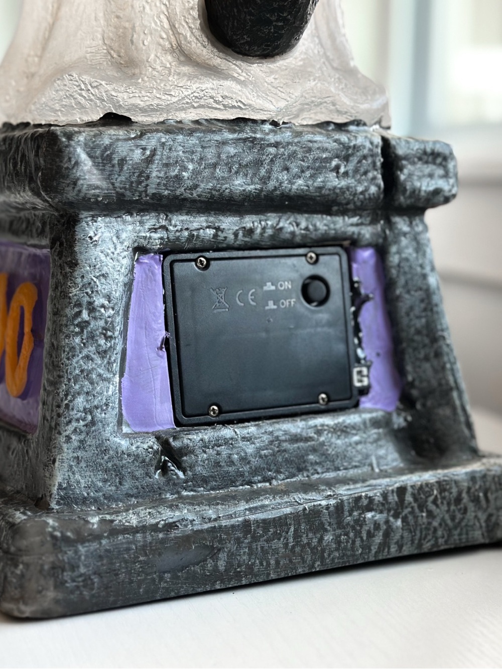 Target Hyde & Eek Hocus Pocus Light Up Ghost Dog Tombstone - Picture 8 of 14